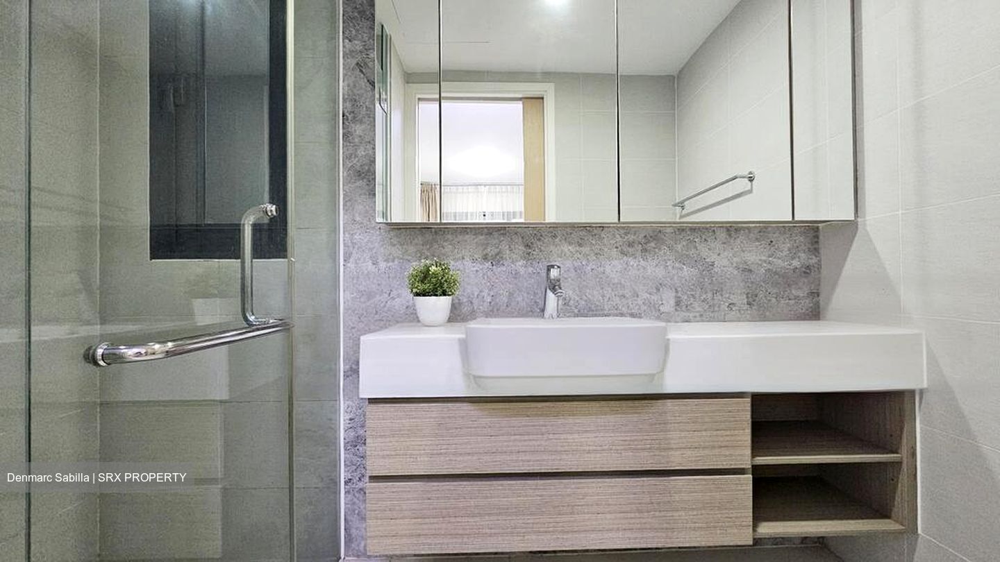 The Lakefront Residences (D22), Condominium #460672101